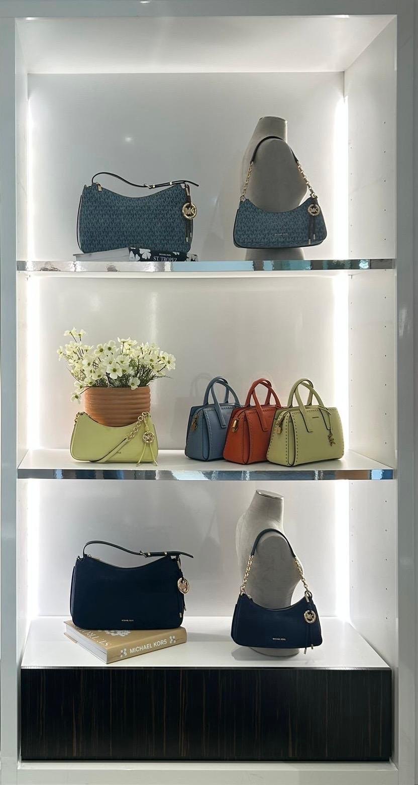 Détail merchandising partagé au district